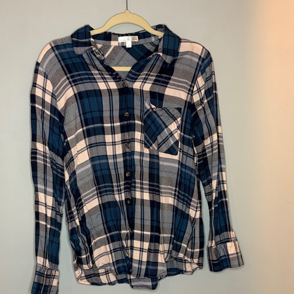 nine britton Navy and Cream Plaid Button-Front Top
